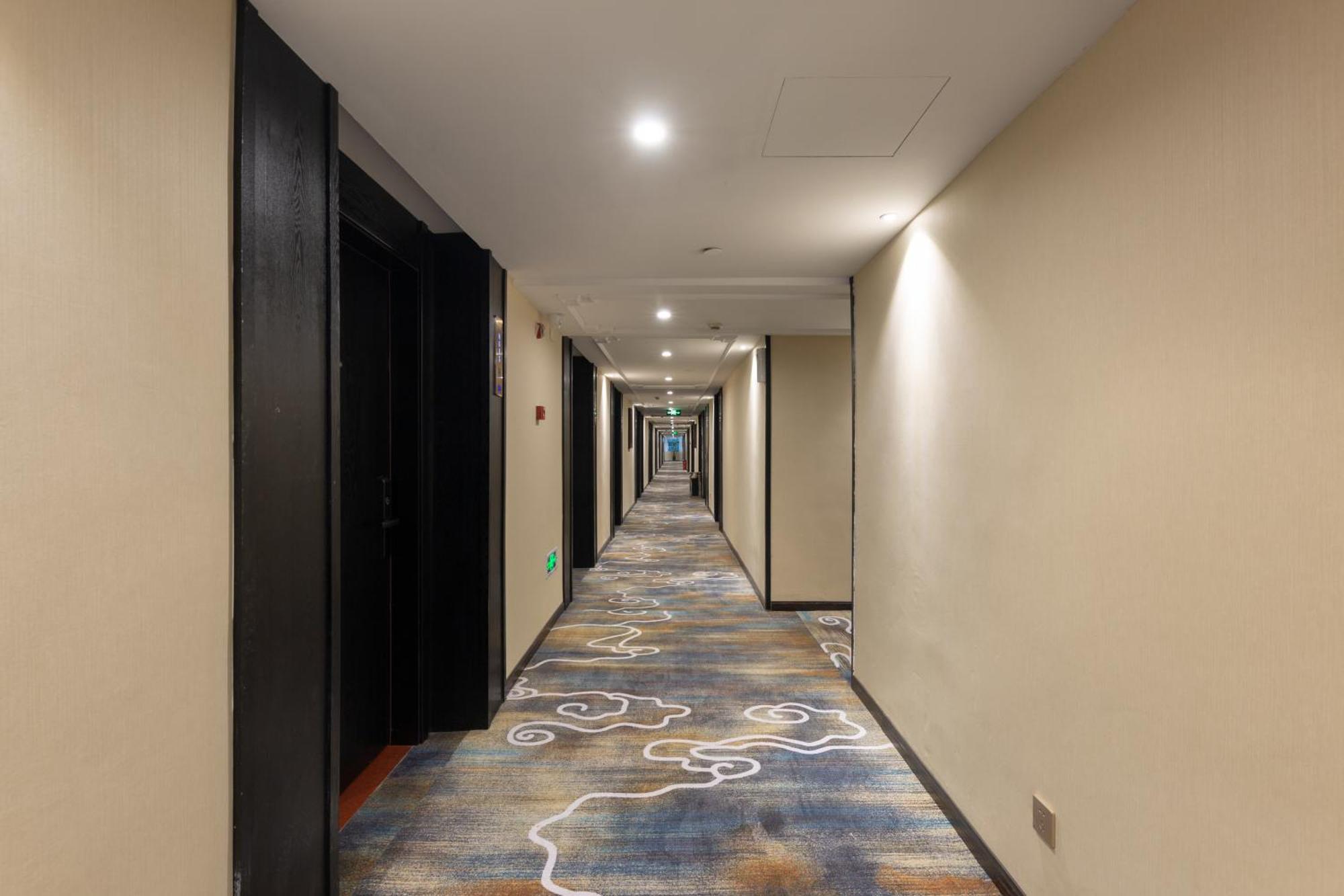 Yiwu Luckbear Hotel Eksteriør bilde