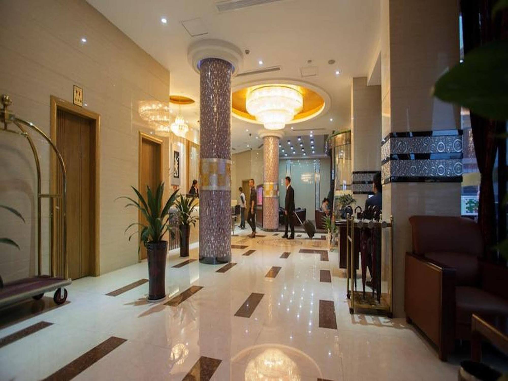 Yiwu Luckbear Hotel Eksteriør bilde